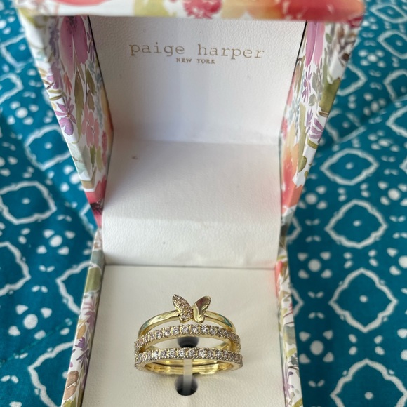 ❗️SALE❗️PAIGE HARPER Set of 3 Rings - Picture 2 of 2